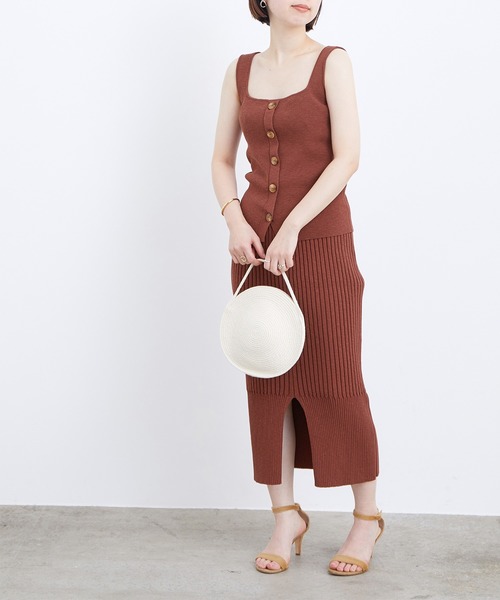 ADAM ET ROPE'（アダムエロペ）の「2WAY釦ニットタンクトップ（タンクトップ・レディース・チャコールグレー/ブラウン・FREE）」の5枚目の写真