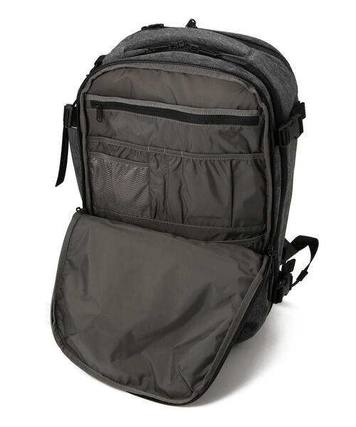 Aer（エアー）の「Aer（エアー）Travel Pack2/トラベルパック（バックパック/リュック・メンズ・グレー・FREE）」の7枚目の写真