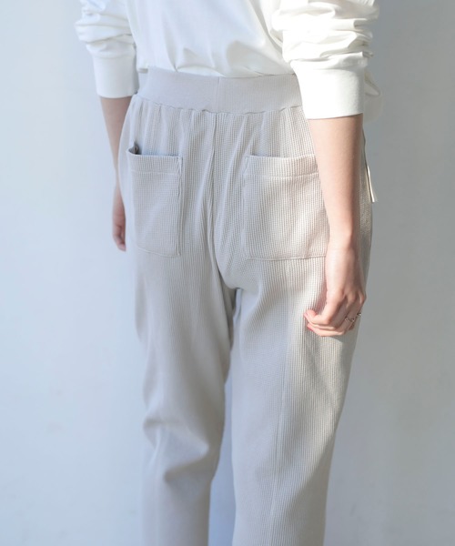 AMERICAN HOLIC（アメリカンホリック）の「ワッフルワイドパンツ ＊（その他パンツ・レディース・ブラック/グレイッシュベージュ/モカ・MEDIUM/LARGE）」の4枚目の写真