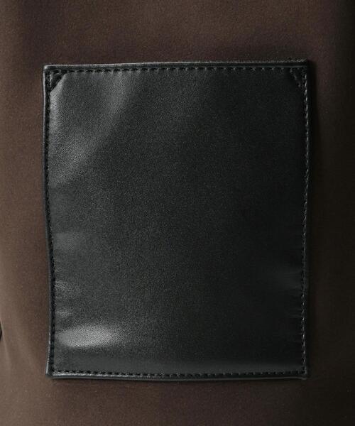 green label relaxing（グリーンレーベルリラクシング）の「CM GLR スエード タッチ 2way 巾着 バッグ（ショルダーバッグ・メンズ・ブラック/ダークブラウン・FREE）」の4枚目の写真