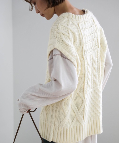 select MOCA（セレクトモカ）の「ミックスケーブルニットベスト（ベスト・レディース・ベージュ/ブラウン/オフホワイト・FREE）」の19枚目の写真