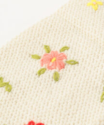BEAMS BOY（ビームスボーイ）の「BEAMS BOY / 花刺繍 マフラー