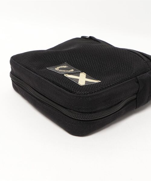 FRED PERRY（フレッドペリー）の「Luggage Label Side Bag
