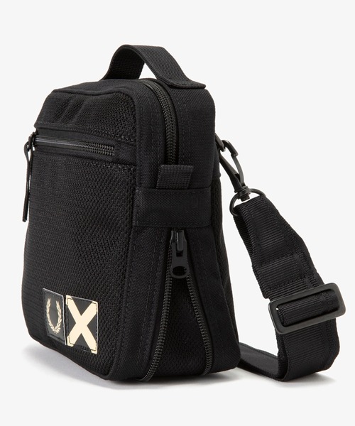 最新人気 PERRY（フレッドペリー）の「Luggage FRED Label Bag Side バッグ