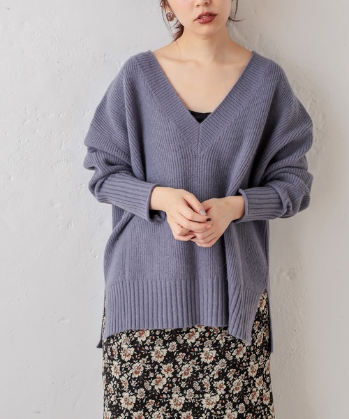 natural couture（ナチュラルクチュール）の「深V畦袖口カールニット（ニット/セーター・レディース・ベージュ/カーキ/ブルー/グリーン/アイボリー・FREE）」の5枚目の写真