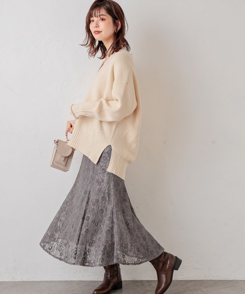 natural couture（ナチュラルクチュール）の「深V畦袖口カールニット（ニット/セーター・レディース・ベージュ/カーキ/ブルー/グリーン/アイボリー・FREE）」の8枚目の写真