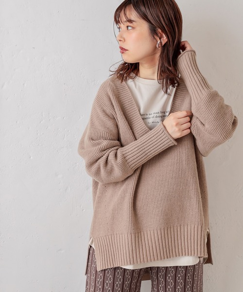 natural couture（ナチュラルクチュール）の「深V畦袖口カールニット（ニット/セーター・レディース・ベージュ/カーキ/ブルー/グリーン/アイボリー・FREE）」の9枚目の写真