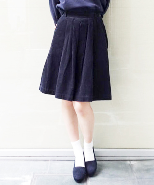 Kastane（カスタネ）の「【Kastane】ハーフ丈タックキュロット（その他パンツ・レディース・ネイビー/レッド/ダークブラウン/インディゴブルー・FREE）」の2枚目の写真