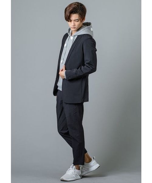 REGIEVO(レジエボ)の「REGIEVO ツータックシャーリングパンツ セットアップ(その他パンツ・メンズ・ブラック/ネイビー・L/S/XL/M)」の7枚目の写真