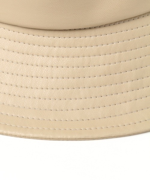 BAYFLOW（ベイフロー）の「フェイクレザーバケットハット（ハット・レディース・ベージュ/オフホワイト・FREE）」の9枚目の写真