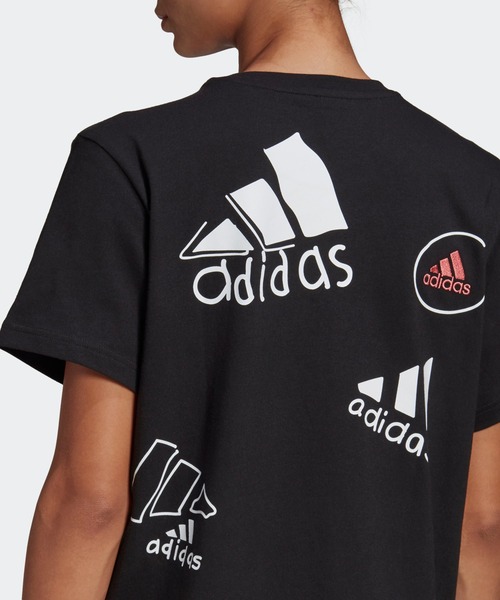 adidas（アディダス）の「ロゴ Tシャツワンピース [Logo Tee