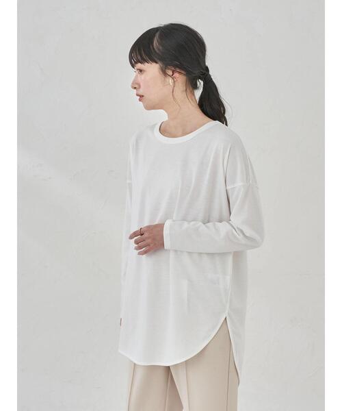 earth music&ecology（アースミュージックアンドエコロジー）の「ラウンドヘムカットチュニック ＊（Tシャツ/カットソー・レディース・オフホワイト・FREE）」の3枚目の写真