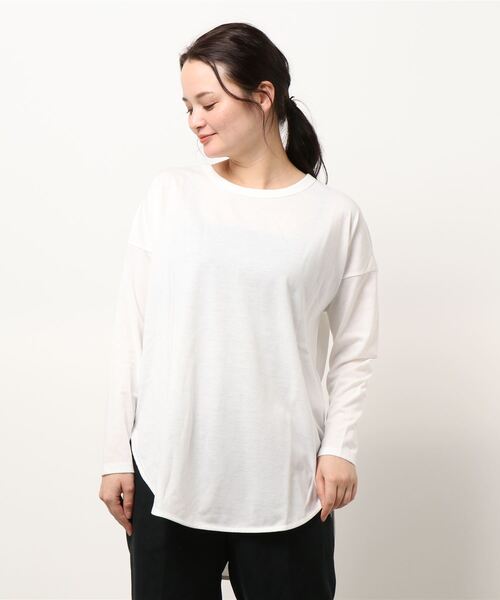 earth music&ecology（アースミュージックアンドエコロジー）の「ラウンドヘムカットチュニック ＊（Tシャツ/カットソー・レディース・オフホワイト・FREE）」の4枚目の写真