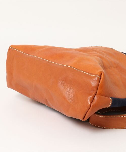 fes(フェス)の「【fes/フェス】カウレザー×キャンバス 2wayリュック(バックパック/リュック・レディース・グレー/カーキ/ネイビー・FREE)」の7枚目の写真