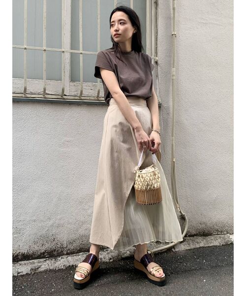 MURUA（ムルーア）の「ヘムタックタンクトップ（タンクトップ・レディース・ホワイト/ブラック/ピンク/ライトグリーン/モカ・FREE）」の8枚目の写真