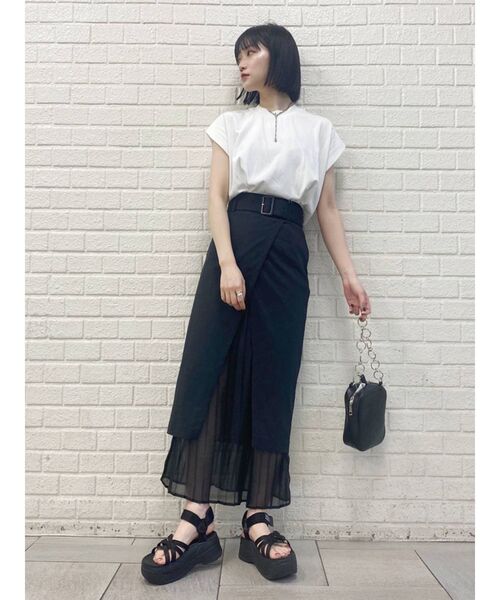 MURUA（ムルーア）の「ヘムタックタンクトップ（タンクトップ・レディース・ホワイト/ブラック/ピンク/ライトグリーン/モカ・FREE）」の21枚目の写真