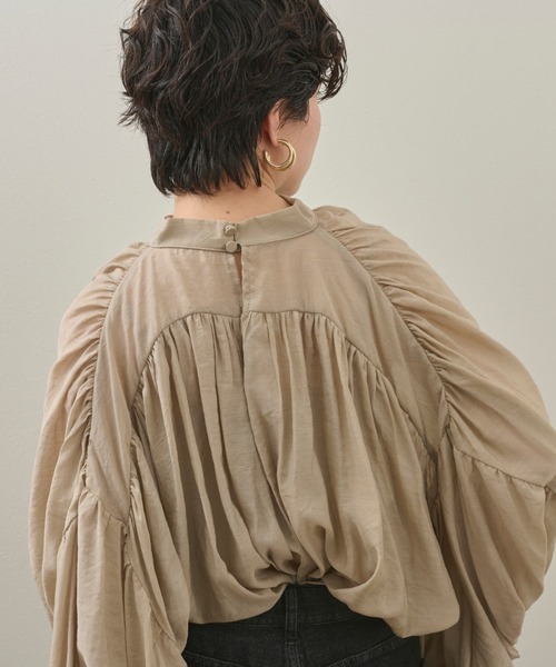 Ambre Neige(アンブルネージュ)の「シフォンボリュームブラウス/【WEB/EC限定商品】(シャツ/ブラウス・レディース・ライトブルー/ブラック/グレイッシュベージュ・FREE)」の18枚目の写真