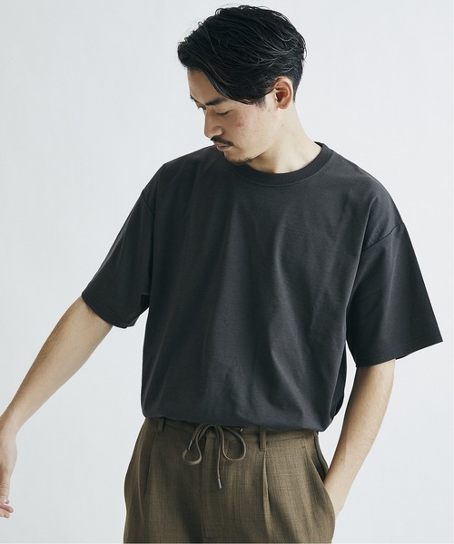 JOURNAL STANDARD（ジャーナルスタンダード）の「◆【WEB限定】【LASKA × SOLOTEX】PLATE クルーネック Tシャツ /くすみカラー/無地T/オーバーサイズ/ユニセックス対応/6色展開（Tシャツ/カットソー・メンズ・カーキ/ベージュ/グリーン/ブラウン/ホワイト/ブラック・SMALL/MEDIUM/LARGE/X-LARGE）」の3枚目の写真