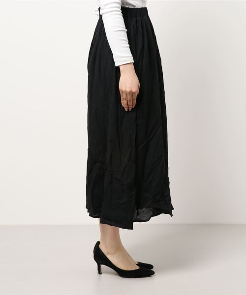 Lugnoncure(ルノンキュール)の「麻レーヨンマキシ丈スカート(スカート・レディース・ブルー/ベージュ/マスタード/ブラック・フリ-)」の5枚目の写真