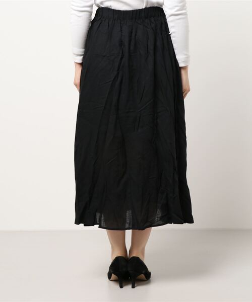 Lugnoncure(ルノンキュール)の「麻レーヨンマキシ丈スカート(スカート・レディース・ブルー/ベージュ/マスタード/ブラック・フリ-)」の6枚目の写真