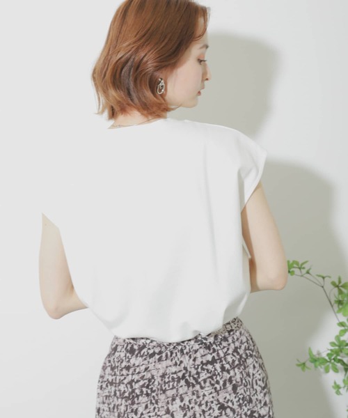 SENSE OF PLACE by URBAN RESEARCH（センスオブプレイスバイアーバンリサーチ）の「フレンチスリーブコクーンチュニックトップ（Tシャツ/カットソー・レディース・ブラック/ベージュ/オフホワイト・ONE）」の9枚目の写真