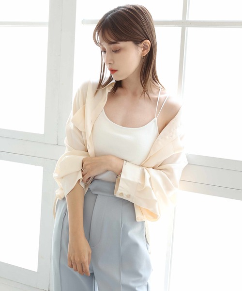 one after another NICE CLAUP(ワンアフターアナザーナイスクラップ)の「サテンショートシャツ(シャツ/ブラウス・レディース・ベージュ/アイボリー/ミント/モカ・FREE)」の1枚目の写真