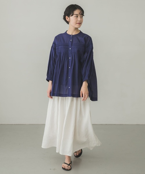 かぐれ(カグレ)の「ピンタック切替ギャザーブラウス(シャツ/ブラウス・レディース・ロイヤルブルー/ブラック/オフホワイト・FREE)」の6枚目の写真