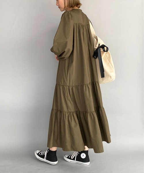 PICCIN(ピッチン)の「リボン付ティアードワンピース(ワンピース・レディース・チャコールグレー/ブラック/カーキ・M)」の5枚目の写真