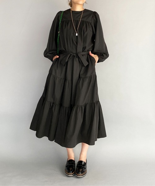 PICCIN(ピッチン)の「リボン付ティアードワンピース(ワンピース・レディース・チャコールグレー/ブラック/カーキ・M)」の9枚目の写真