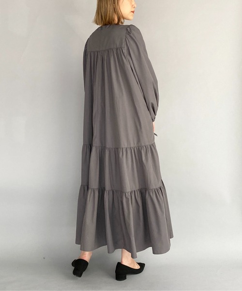 PICCIN(ピッチン)の「リボン付ティアードワンピース(ワンピース・レディース・チャコールグレー/ブラック/カーキ・M)」の12枚目の写真