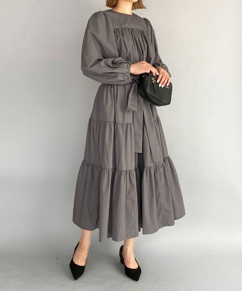 PICCIN(ピッチン)の「リボン付ティアードワンピース(ワンピース・レディース・チャコールグレー/ブラック/カーキ・M)」の6枚目の写真