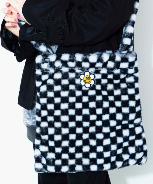 Candy Stripper（キャンディストリッパー）の「MY SUNNY CANDY FUR バッグ（ショルダーバッグ・レディース・ブルー/ブラック・FREE）」の5枚目の写真