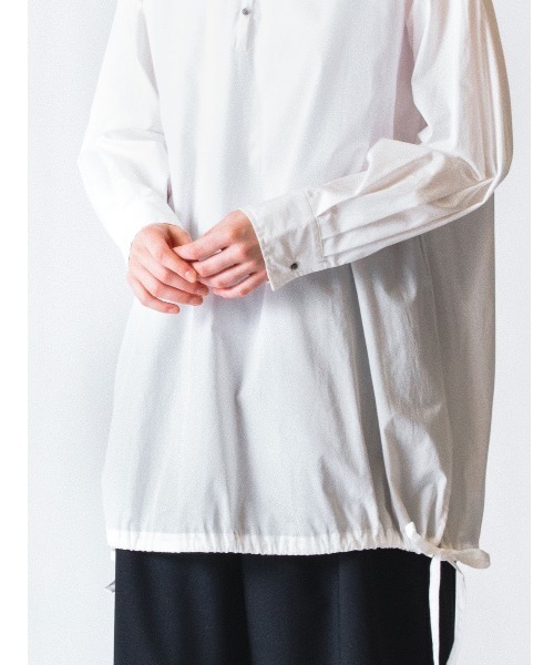 mizuiroind（ミズイロインド）の「【ELLEデジタル掲載】mizuiro ind クルーネックドローストリングヘムチュニック（シャツ/ブラウス・レディース・ライトグレー/オフホワイト/ブラック・FREE）」の14枚目の写真