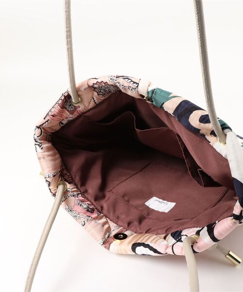 SMIR NASLI（サミールナスリ）の「ウ゛ィンテージシルクキルティングトートバッグ（トートバッグ・レディース・ブラック/ピンクベージュ・9）」の7枚目の写真