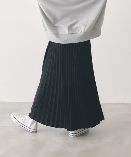 manana suerte(マニャーナスエルテ)の「ロングプリーツスカート(スカート・レディース・ブラック/レッド/ブルー/グリーン/オレンジ/グレー/カーキ/ピンク・FREE)」の12枚目の写真