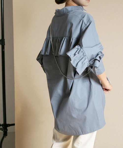 KBF（ケイビーエフ）の「BACKフリルオーバーシャツ（シャツ/ブラウス・レディース・ホワイト/ブルー系その他/ブラック・ONE）」の19枚目の写真