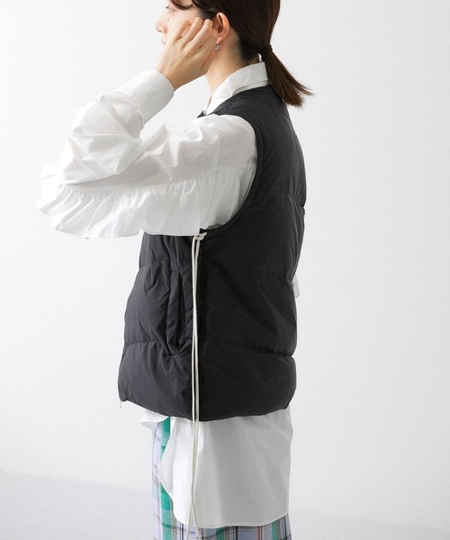 KBF（ケイビーエフ）の「BACKフリルオーバーシャツ（シャツ/ブラウス・レディース・ホワイト/ブルー系その他/ブラック・ONE）」の10枚目の写真