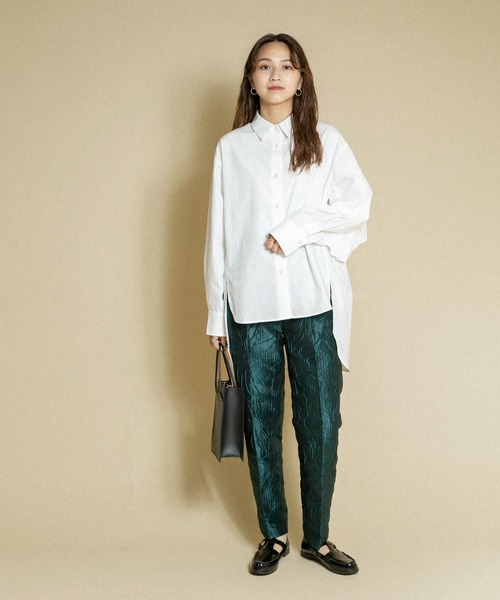 KBF（ケイビーエフ）の「BACKフリルオーバーシャツ（シャツ/ブラウス・レディース・ホワイト/ブルー系その他/ブラック・ONE）」の21枚目の写真