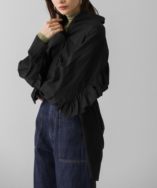 KBF（ケイビーエフ）の「BACKフリルオーバーシャツ（シャツ/ブラウス・レディース・ホワイト/ブルー系その他/ブラック・ONE）」の11枚目の写真