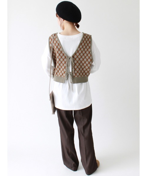 ehka sopo（エヘカソポ）の「センタープレス裾フレアパンツ（その他パンツ・レディース・カーキ/ベージュ/チャコール・ﾌﾘ-）」の14枚目の写真