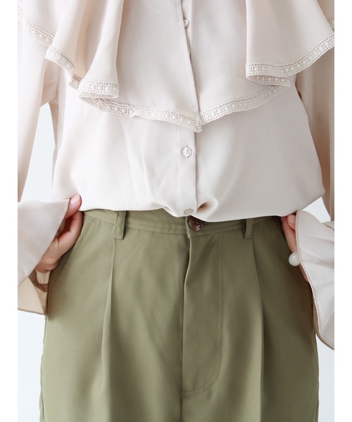 ehka sopo（エヘカソポ）の「センタープレス裾フレアパンツ（その他パンツ・レディース・カーキ/ベージュ/チャコール・ﾌﾘ-）」の18枚目の写真