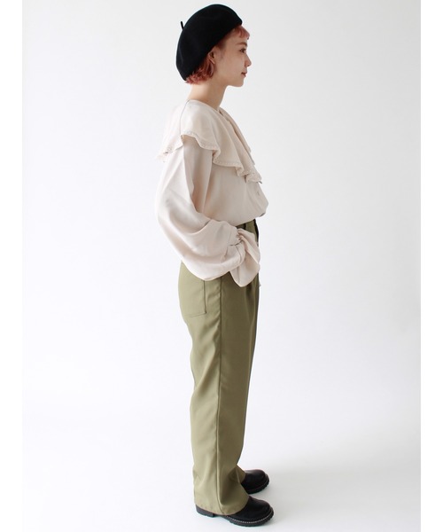 ehka sopo（エヘカソポ）の「センタープレス裾フレアパンツ（その他パンツ・レディース・カーキ/ベージュ/チャコール・ﾌﾘ-）」の21枚目の写真