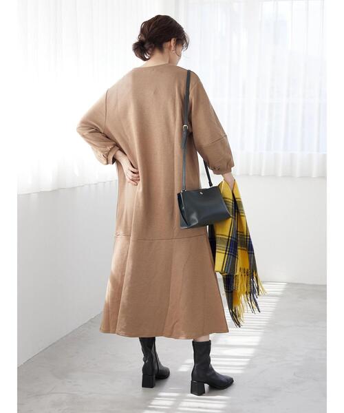 Green　Parks（グリーンパークス）の「バルーンスリーブティアードワンピース＊（ワンピース・レディース・ブラック/ベージュ・FREE）」の5枚目の写真