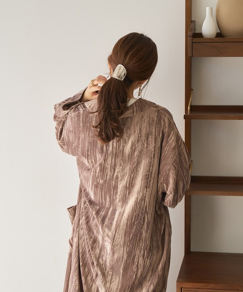 DISCOAT(ディスコート)の「ヨウリュウベロアロングガウン(その他アウター・レディース・モカ/イエロー・FREE)」の12枚目の写真