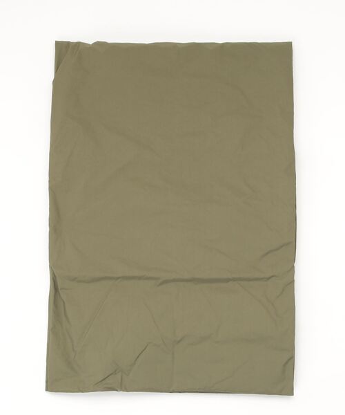 my beautiful landlet（マイビューティフルランドレット）の「【my beautiful landlet】 diver cross down stole（ストール/ショール・メンズ・ブラック/ベージュ/カーキ/ブルー・FREE）」の13枚目の写真