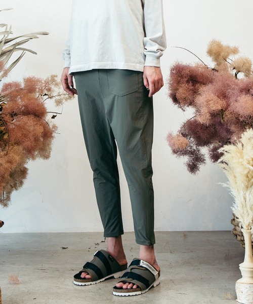STOF(ストフ)の「Half Twist Skinny Pants(デニムパンツ・メンズ・カーキ/ブラック・XS/M/S)」の2枚目の写真