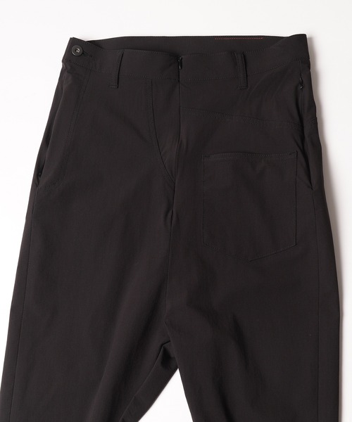 STOF(ストフ)の「Half Twist Skinny Pants(デニムパンツ・メンズ・カーキ/ブラック・XS/M/S)」の20枚目の写真