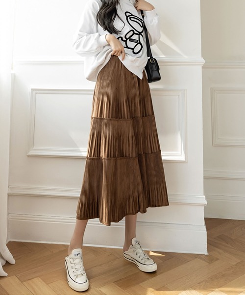 Grandeir(グランディール)の「ベロアプリーツ ティアード スカート(スカート・レディース・ブラック/グリーン/ベージュ/モカ・M)」の2枚目の写真