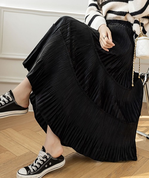 Grandeir(グランディール)の「ベロアプリーツ ティアード スカート(スカート・レディース・ブラック/グリーン/ベージュ/モカ・M)」の5枚目の写真