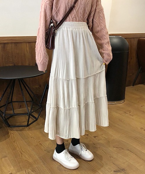 Grandeir(グランディール)の「ベロアプリーツ ティアード スカート(スカート・レディース・ブラック/グリーン/ベージュ/モカ・M)」の6枚目の写真